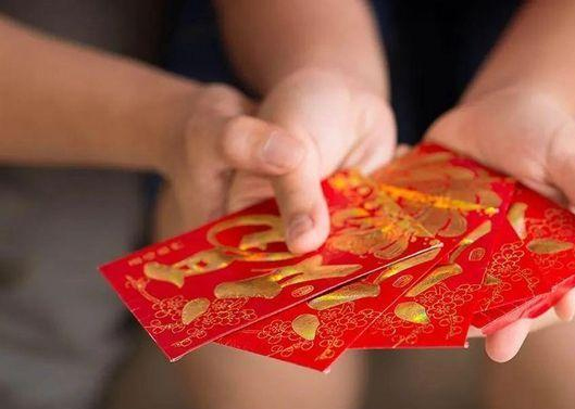 关切员工父母，为员工父母设置关切金造度